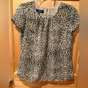 Jones Wear women's top with a leopard print size 4
